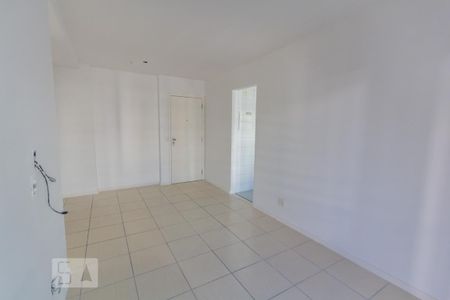 Sala de apartamento para alugar com 2 quartos, 65m² em Freguesia (jacarepaguá), Rio de Janeiro