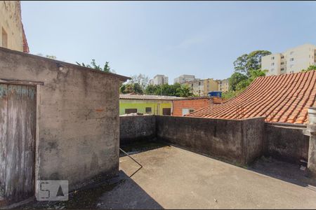 Casa à venda com 150m², 3 quartos e 2 vagas Casa à venda com 150m², 3 quartos e 2 vagasTerraço