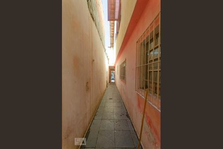 Casa à venda com 150m², 3 quartos e 2 vagas Casa à venda com 150m², 3 quartos e 2 vagasCorredor Lateral