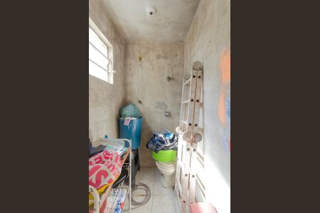 Casa à venda com 150m², 3 quartos e 2 vagas Casa à venda com 150m², 3 quartos e 2 vagasBanheiro de Serviço