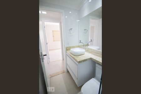 Banheiro de apartamento para alugar com 3 quartos, 58m² em Parque Mandaqui, São Paulo