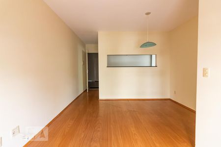 Sala de apartamento para alugar com 3 quartos, 60m² em Vila Lageado, São Paulo