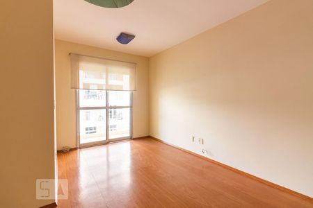 Sala de apartamento para alugar com 3 quartos, 60m² em Vila Lageado, São Paulo