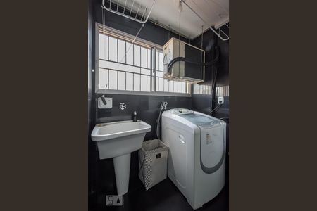 Apartamento à venda com 65m², 2 quartos e 1 vagaÁrea de Serviço