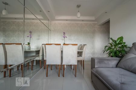 Apartamento à venda com 65m², 2 quartos e 1 vagaSala