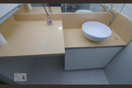 Apartamento à venda com 34m², 1 quarto e sem vagaBanheiro da Suíte