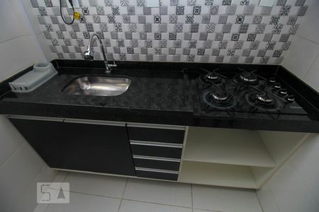 Apartamento à venda com 34m², 1 quarto e sem vagaCozinha - Armários