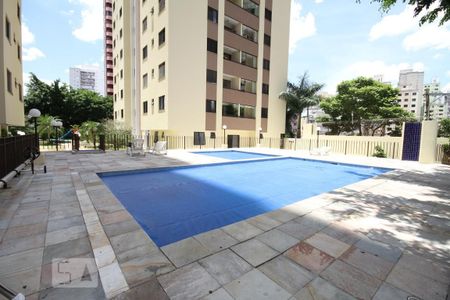 Apartamento à venda com 104m², 3 quartos e 2 vagasPiscina