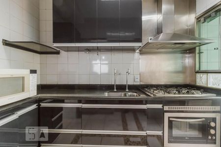 Apartamento à venda com 281m², 4 quartos e 2 vagasCozinha - Armários