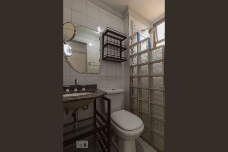 Apartamento à venda com 281m², 4 quartos e 2 vagasBanheiro da Suíte 1