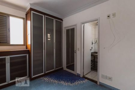 Apartamento à venda com 281m², 4 quartos e 2 vagasQuarto Suíte 1