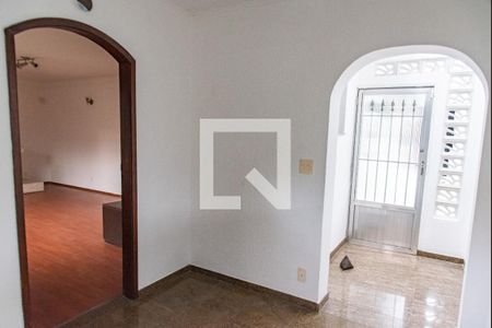 Casa para alugar com 250m², 3 quartos e 5 vagas Casa para alugar com 250m², 3 quartos e 5 vagasHall de entrada