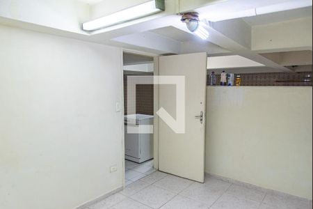 Casa para alugar com 250m², 3 quartos e 5 vagas Casa para alugar com 250m², 3 quartos e 5 vagasDepósito garagem