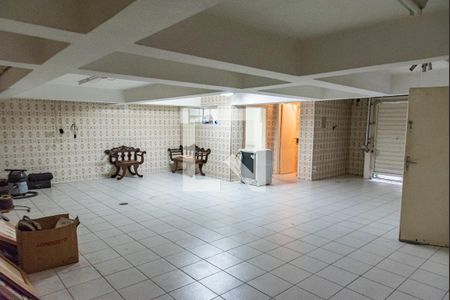 Casa para alugar com 250m², 3 quartos e 5 vagas Casa para alugar com 250m², 3 quartos e 5 vagasGaragem