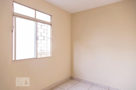 Quarto 2 de apartamento para alugar com 2 quartos, 52m² em Padre Eustáquio, Belo Horizonte