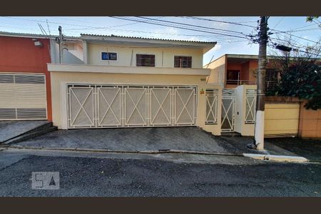 Casa à venda com 310m², 3 quartos e 4 vagasFachada