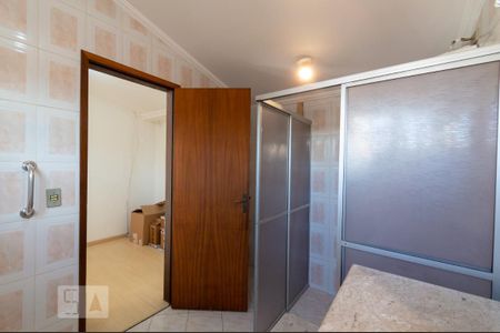 Casa à venda com 310m², 3 quartos e 4 vagasBanheiro da suíte 3