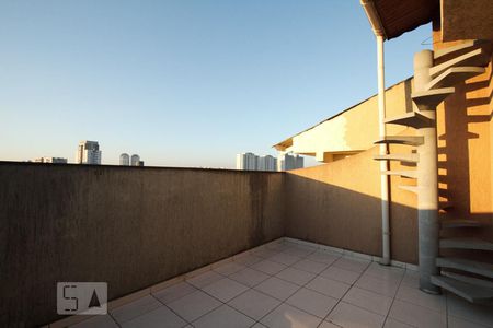Casa à venda com 371m², 2 quartos e 4 vagasVaranda da suíte 1