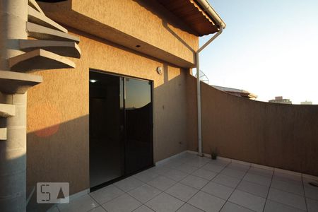 Casa à venda com 371m², 2 quartos e 4 vagasVaranda da suíte 1