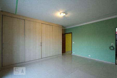 Casa à venda com 371m², 2 quartos e 4 vagasSuíte 2