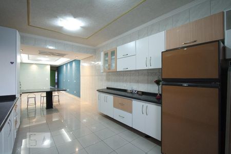 Casa à venda com 371m², 2 quartos e 4 vagasCozinha