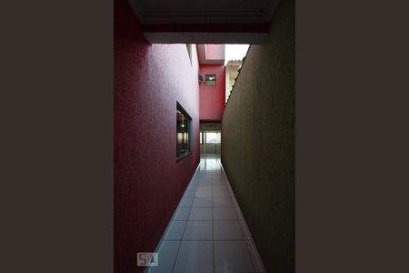 Casa à venda com 371m², 2 quartos e 4 vagasCorredor lateral