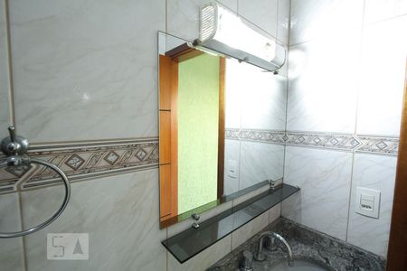 Casa à venda com 371m², 2 quartos e 4 vagasEspelho