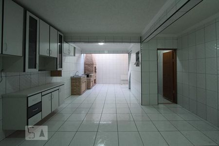Casa à venda com 371m², 2 quartos e 4 vagasChurrasqueira e salão de festa