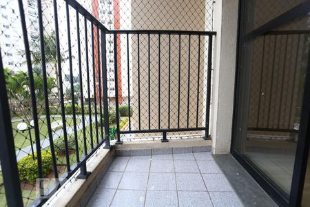 Sacada de apartamento para alugar com 3 quartos, 70m² em Vila Gomes, São Paulo