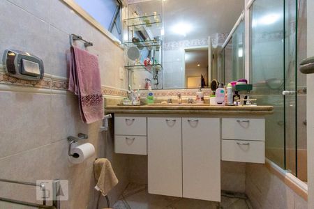 Apartamento à venda com 170m², 4 quartos e 2 vagasBanheiro Suite 4