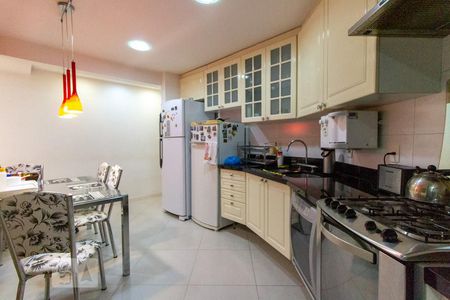 Apartamento à venda com 170m², 4 quartos e 2 vagasCozinha