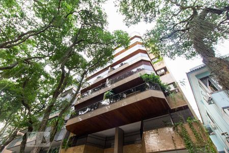 Apartamento à venda com 170m², 4 quartos e 2 vagasFachada