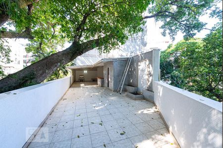 Apartamento à venda com 74m², 2 quartos e 1 vagaÁrea comum
