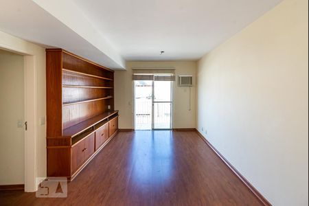 Apartamento à venda com 74m², 2 quartos e 1 vagaSala
