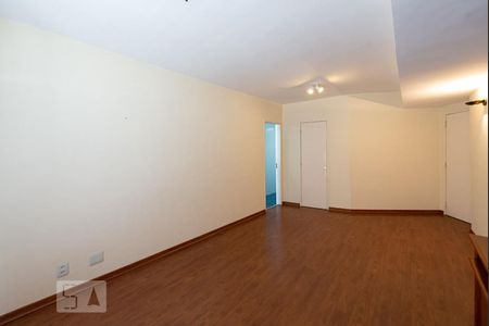 Apartamento à venda com 74m², 2 quartos e 1 vagaSala