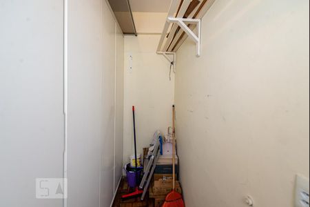 Apartamento à venda com 74m², 2 quartos e 1 vagaQuarto de Serviço