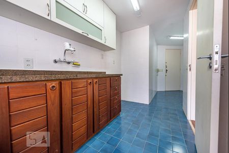 Apartamento à venda com 74m², 2 quartos e 1 vagaCozinha
