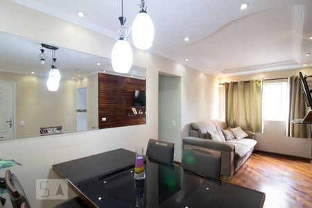 Sala de Apartamento com 3 quartos, 70m² Vila Augusta