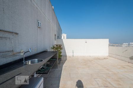 Apartamento à venda com 68m², 1 quarto e 2 vagasVaranda