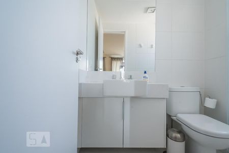 Apartamento à venda com 68m², 1 quarto e 2 vagasBanheiro