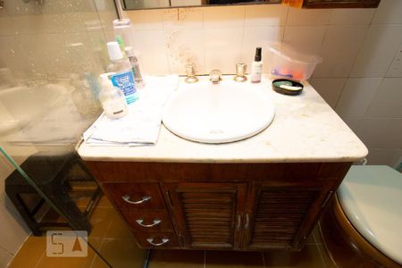 Apartamento à venda com 100m², 3 quartos e 1 vaga Apartamento à venda com 100m², 3 quartos e 1 vagaDetalhe banheiro