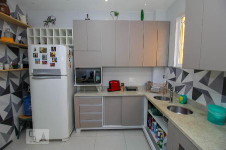 Apartamento à venda com 89m², 2 quartos e 1 vaga Apartamento à venda com 89m², 2 quartos e 1 vagaCozinha - Armários