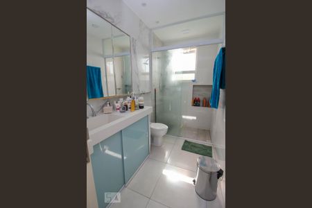Apartamento à venda com 89m², 2 quartos e 1 vaga Apartamento à venda com 89m², 2 quartos e 1 vagaBanheiro da Suíte