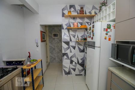 Apartamento à venda com 89m², 2 quartos e 1 vaga Apartamento à venda com 89m², 2 quartos e 1 vagaCozinha - Armários