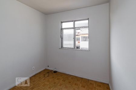 Quarto 1 de apartamento para alugar com 3 quartos, 60m² em Irajá, Rio de Janeiro