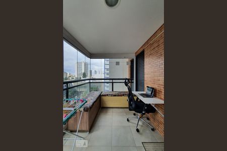 Apartamento à venda com 36m², 1 quarto e 1 vagaVaranda
