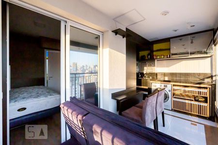 Apartamento para alugar com 37m², 1 quarto e 1 vaga Apartamento para alugar com 37m², 1 quarto e 1 vagaVaranda