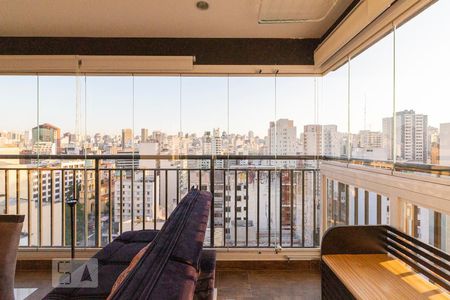 Apartamento para alugar com 37m², 1 quarto e 1 vaga Apartamento para alugar com 37m², 1 quarto e 1 vagaVaranda