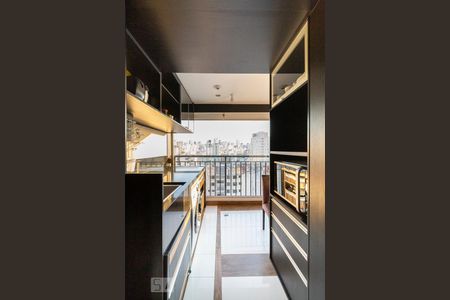 Apartamento para alugar com 37m², 1 quarto e 1 vaga Apartamento para alugar com 37m², 1 quarto e 1 vagaVaranda