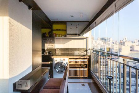 Apartamento para alugar com 37m², 1 quarto e 1 vaga Apartamento para alugar com 37m², 1 quarto e 1 vagaVaranda